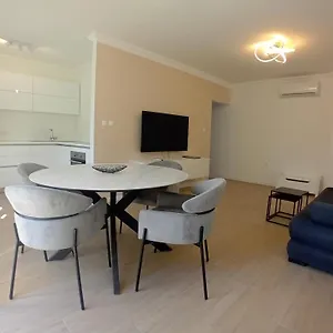 Angie Apartment