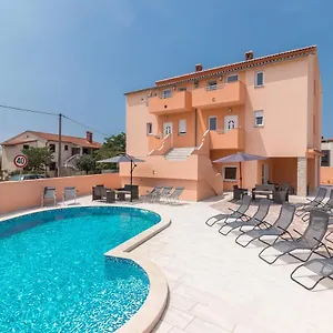Car Appartement Pula