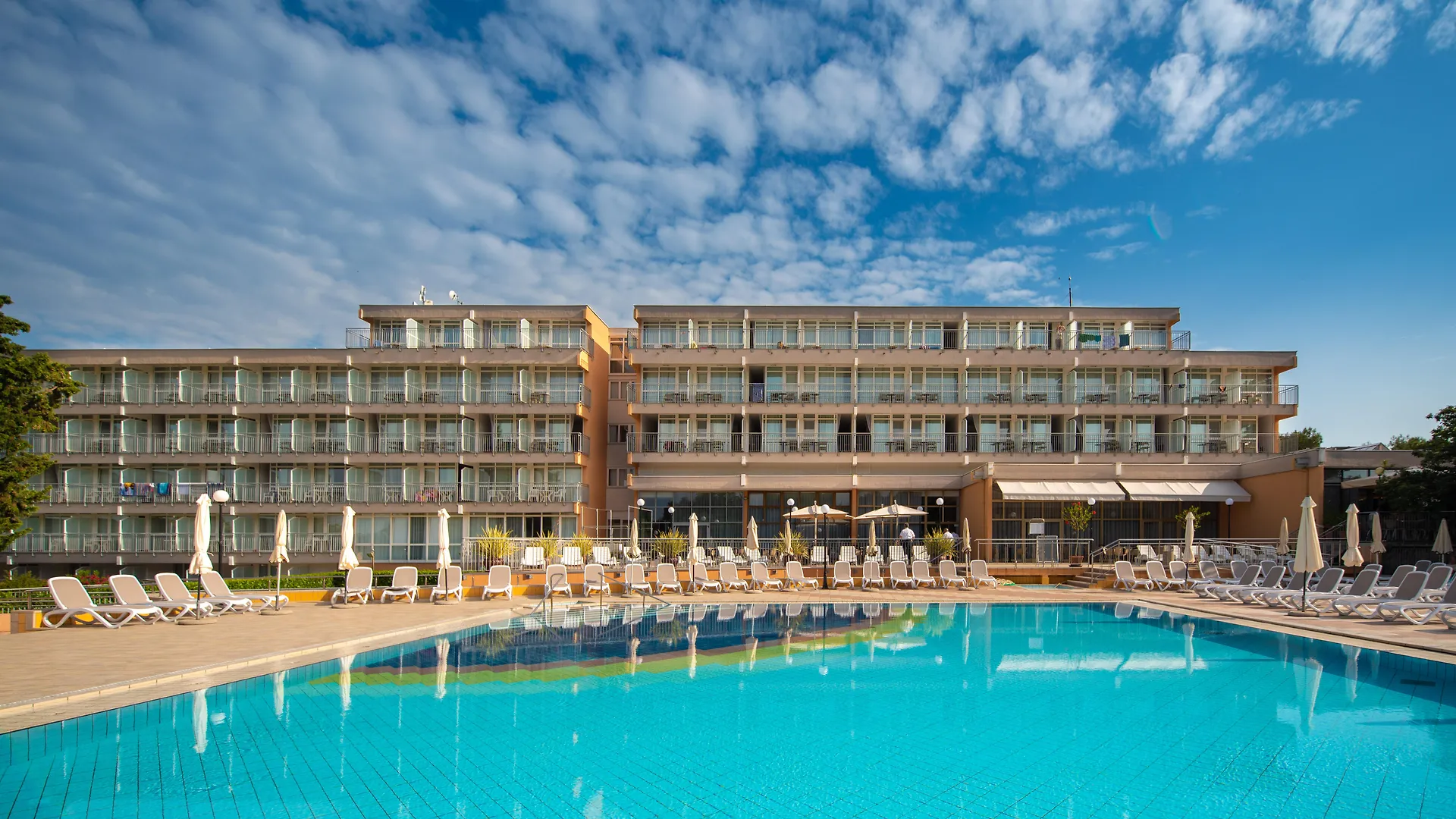 Arena Hotel Holiday Медулин